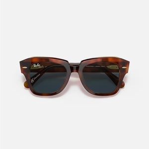 State Street Ray Ban. Used/Like  New with Case